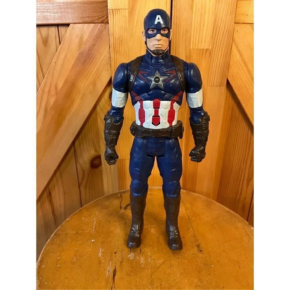Captain America Talking Action Figure 11” Hasbro Marvel Titan Hero (3428)